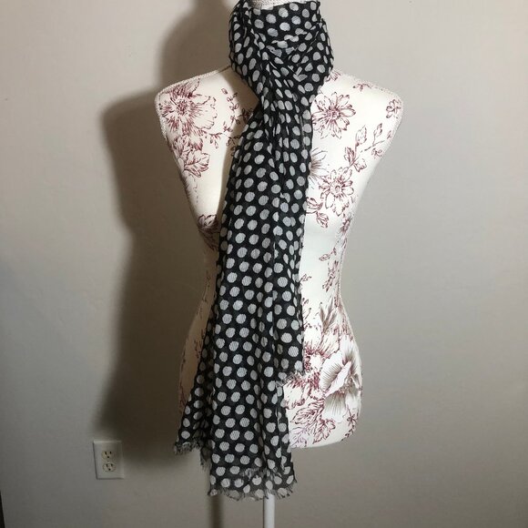 🖤 Black & White Polka Dot Sheer Scarf - Lightweight & Flowy 🖤 - Picture 5 of 11